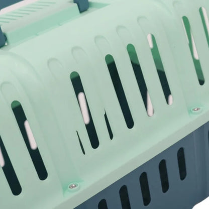 Zoom sur une cage de transport chat 